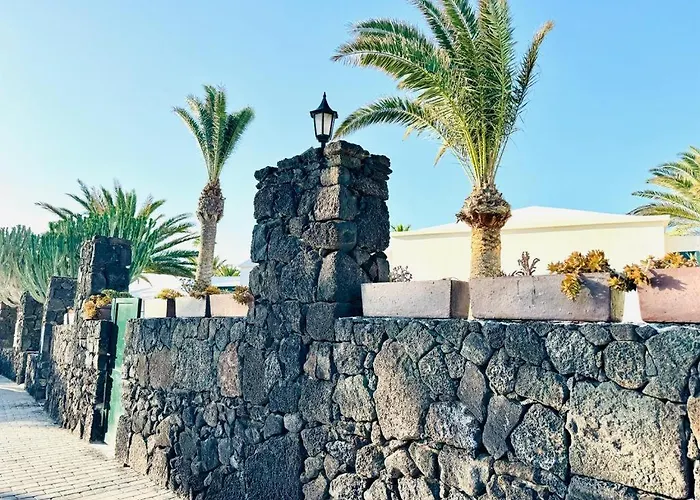 Hébergement de vacances Luxury Playa Roca Costa Teguise